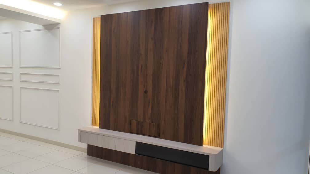 Wainscoting Wall 009